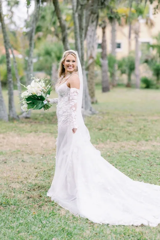 Bride portrait at Fountain of Youth Archaeological Park St. Augustine