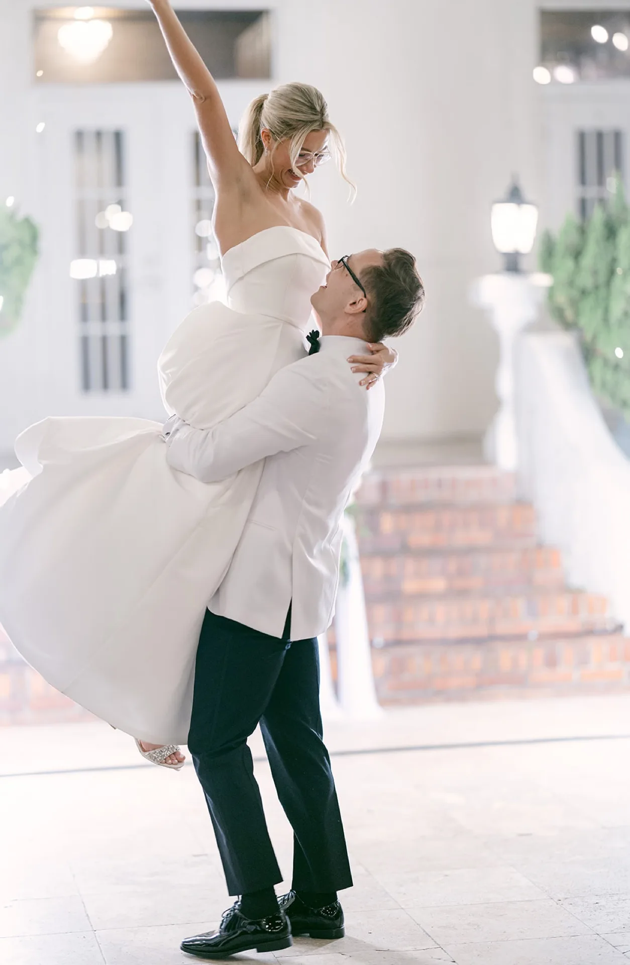 First dance lift at Casa Marina wedding reception